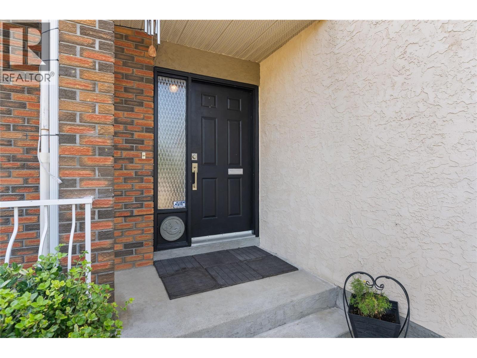 4201 Lakeshore Road