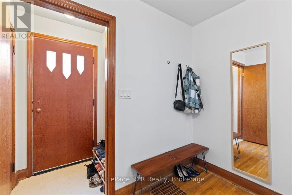 76 7TH STREET