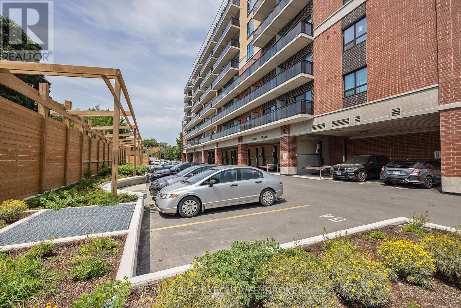 515 - 652 PRINCESS STREET