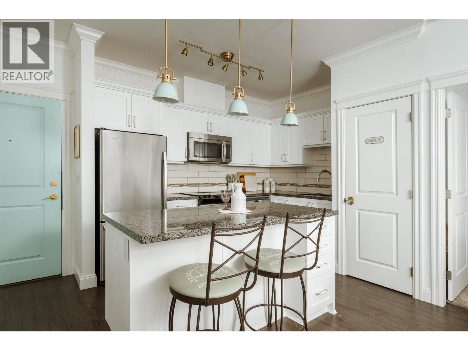 410 11882 226 STREET