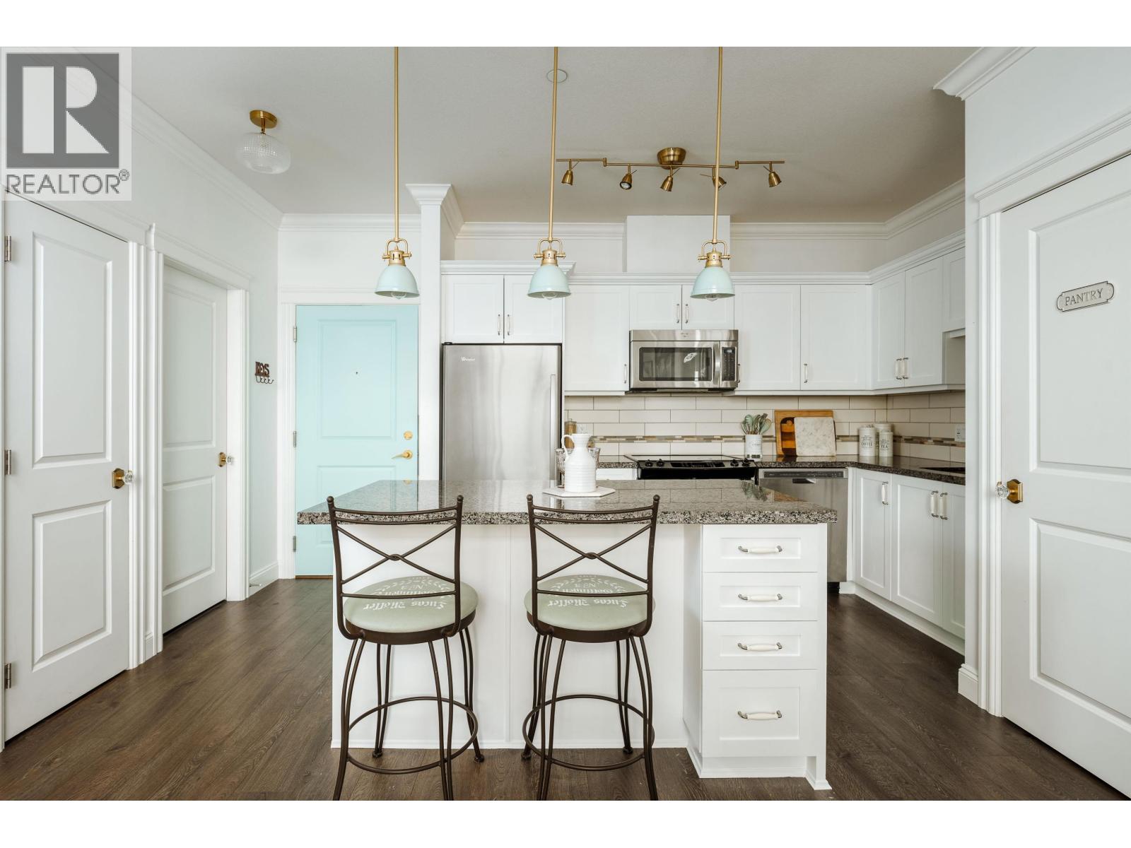 410 11882 226 STREET