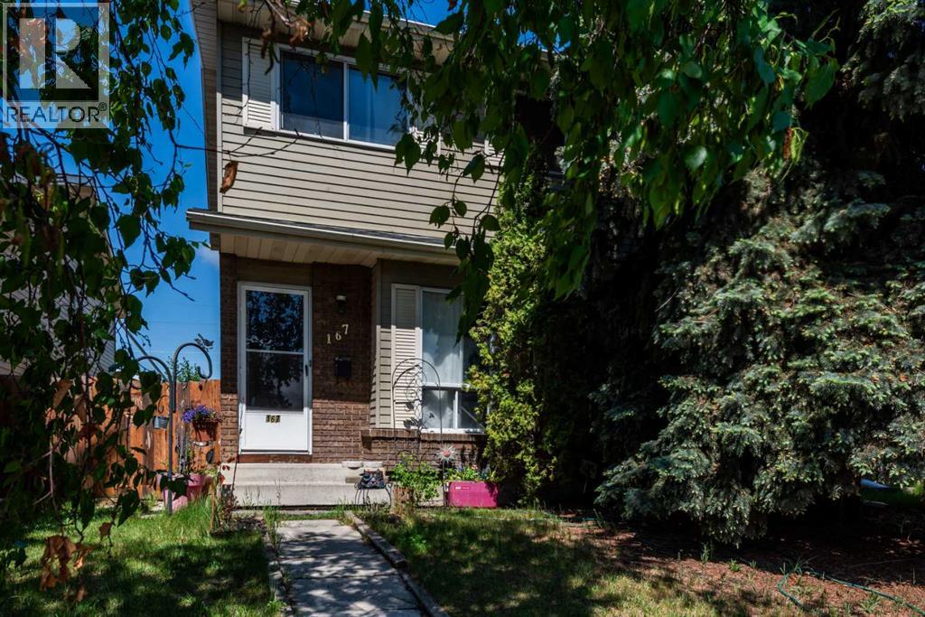 167 Erin Mount Place SE