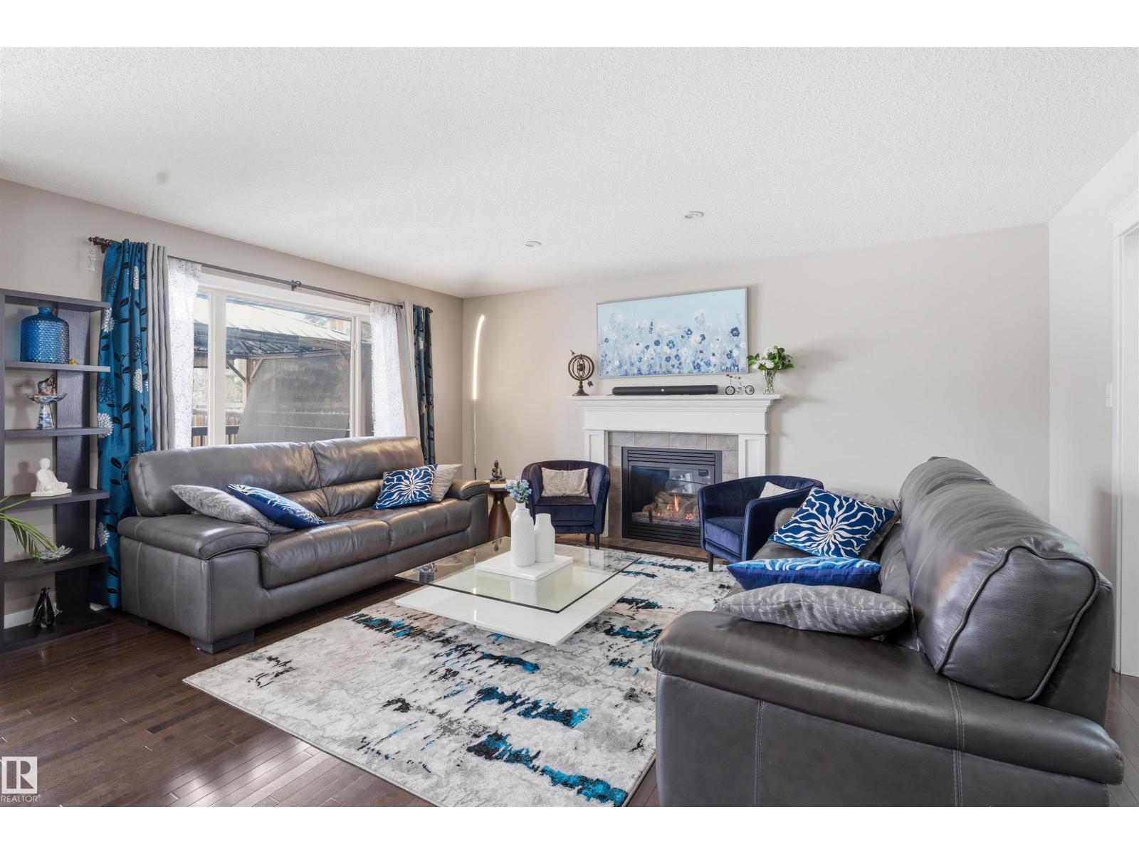 467 Ainslie Crescent SW