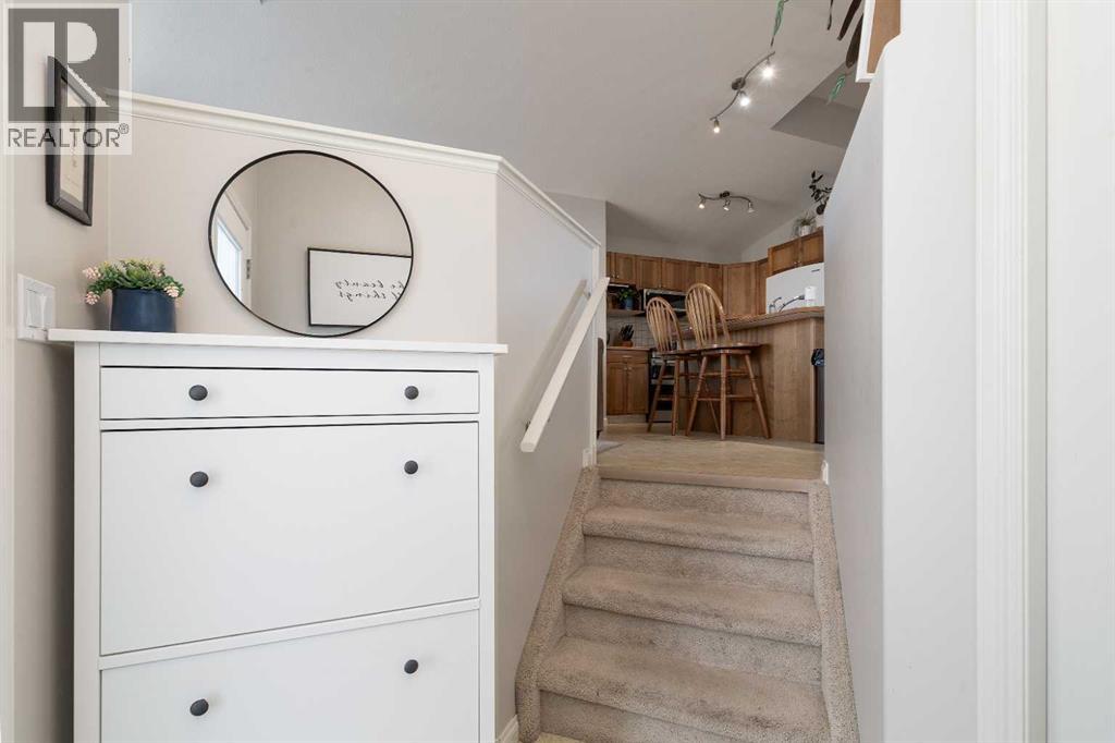 505 Gateway Crescent S