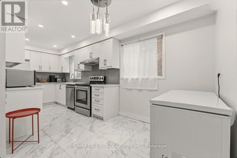 5013 NORTHERN NIGHT CIRCLE Mississauga (Hurontario) ON L5R2P7