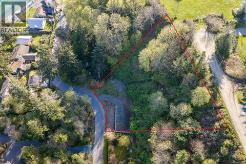 1551 Kye Bay Rd Comox BC V9M3T7