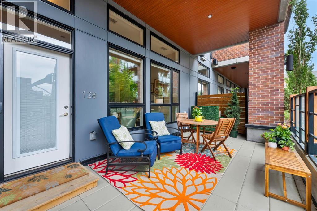 128, 122 Mahogany Centre SE
