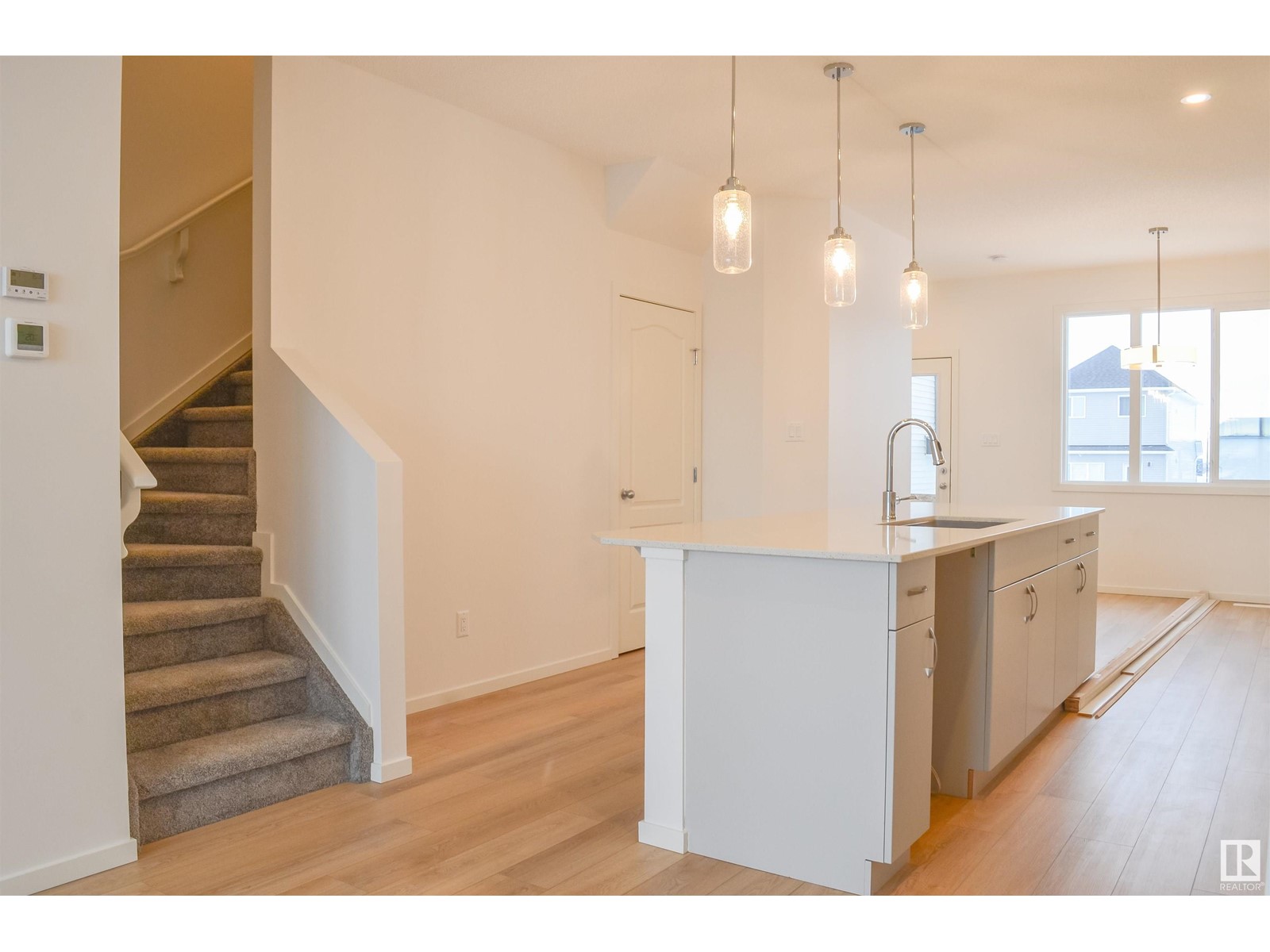 4619 177 AV NW