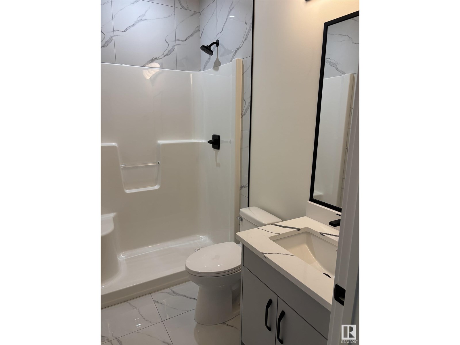 106 Edgefield WY