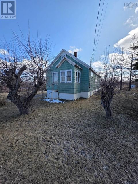 660 Grand Lake Road GRNDLAKER NS B1P5T6