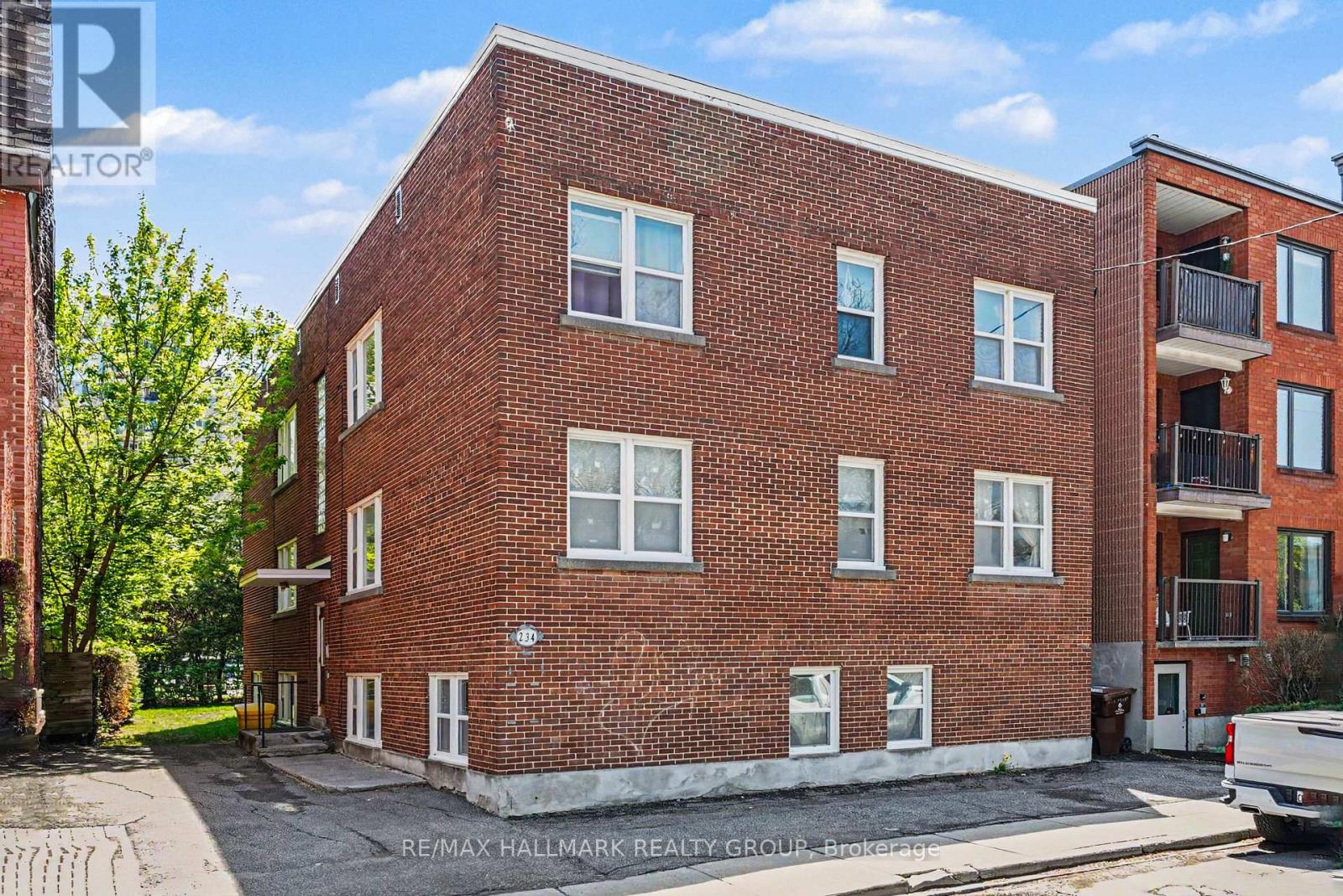2 - 234 FRANK STREET