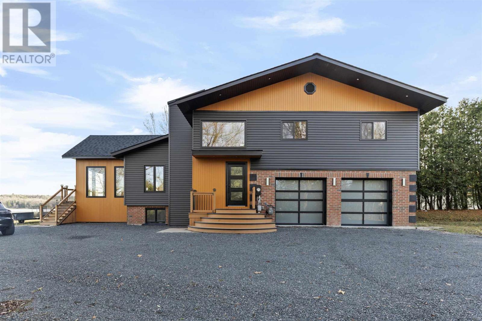 463 River RD