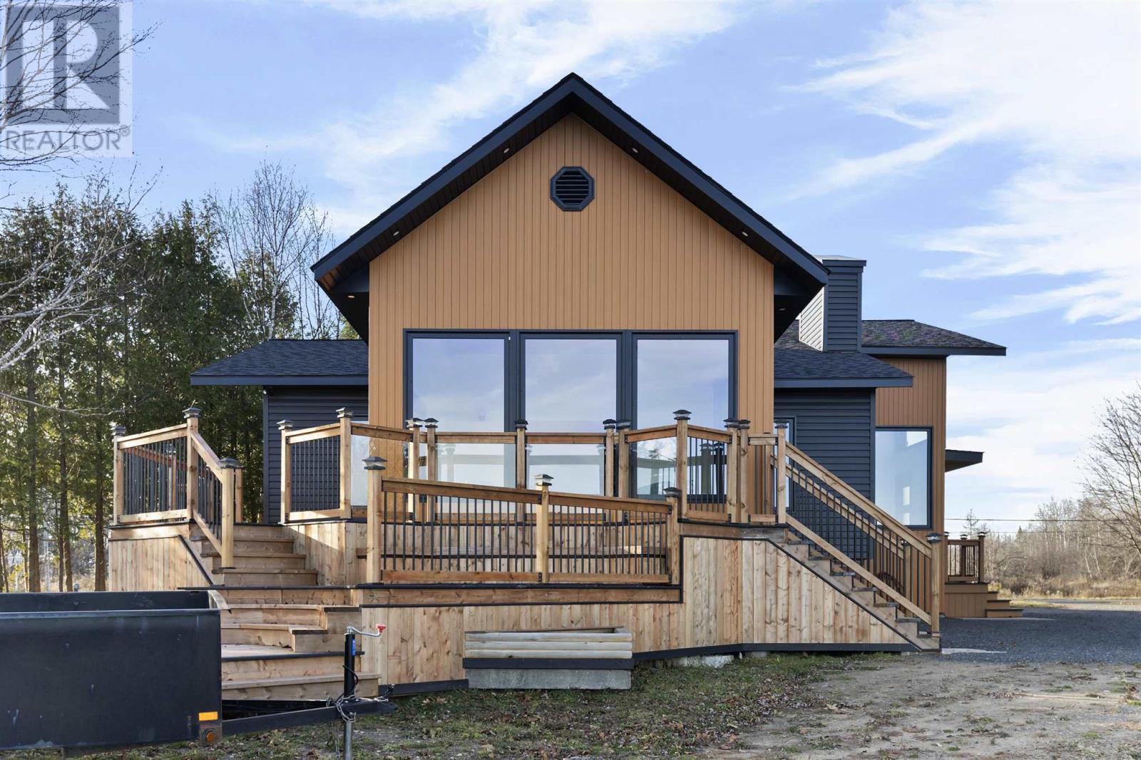 463 River RD