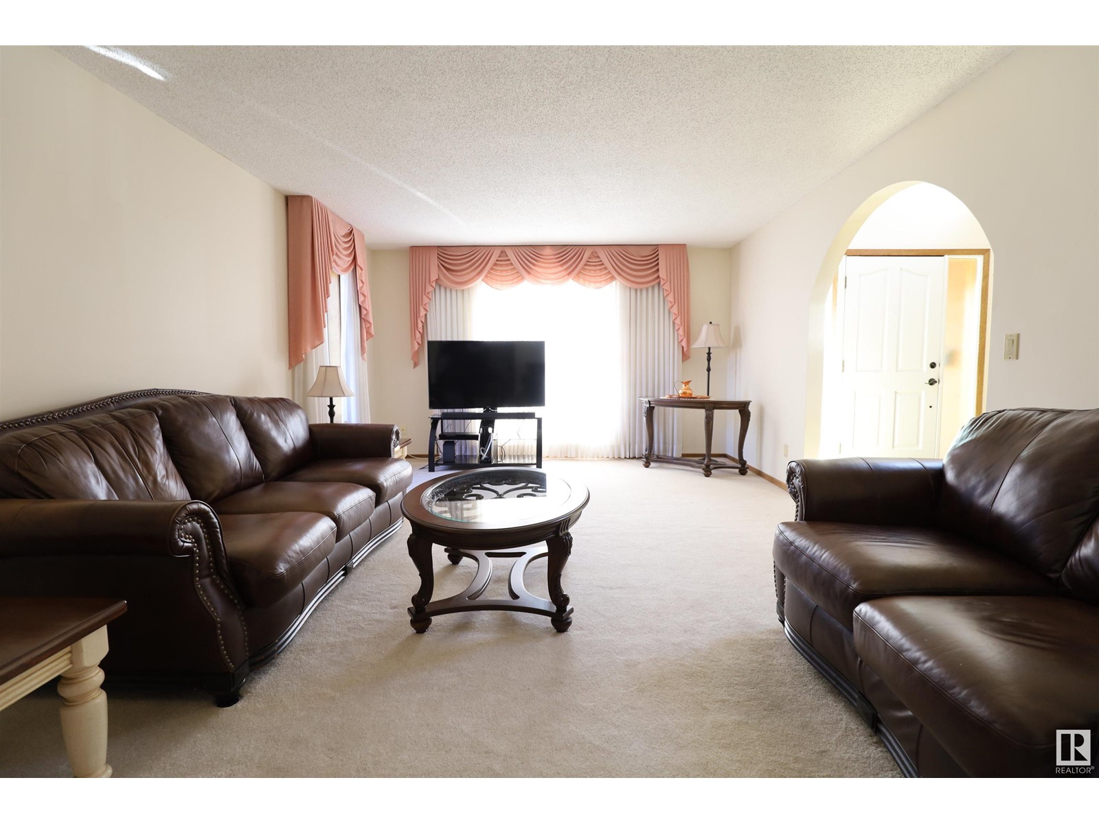 8714 152B AV NW
