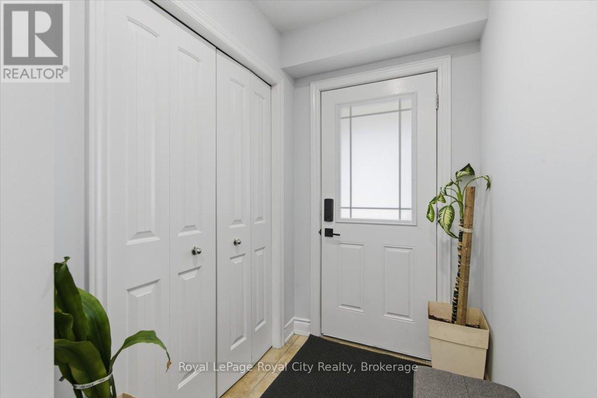 21 - 17 KATEMORE DRIVE