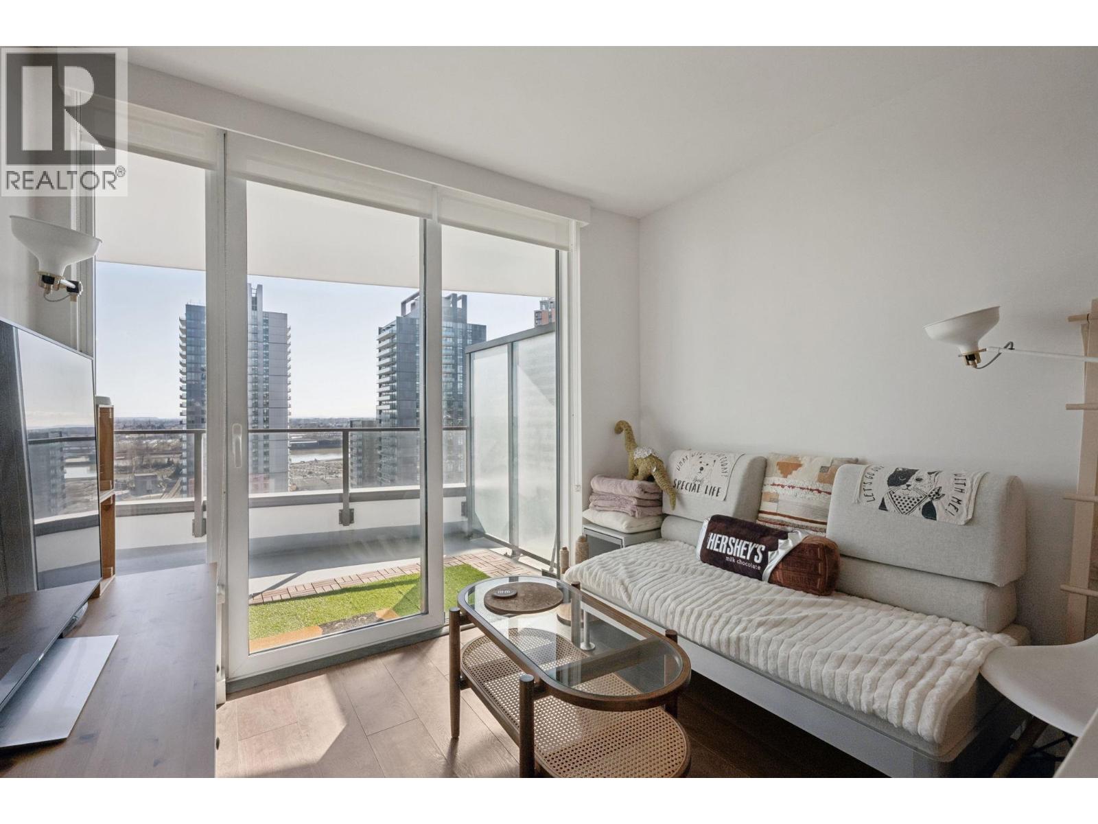 1909 8189 CAMBIE STREET