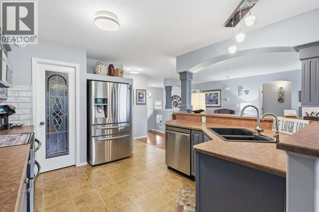 83 Irving Crescent
