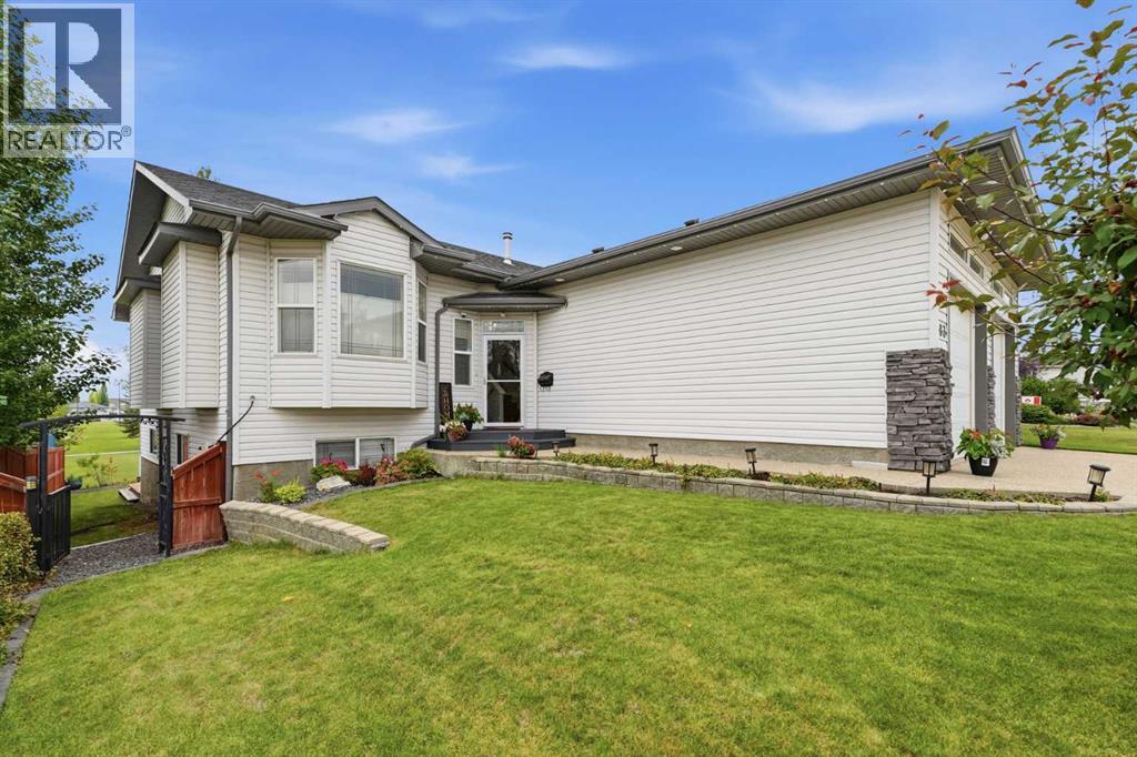 83 Irving Crescent