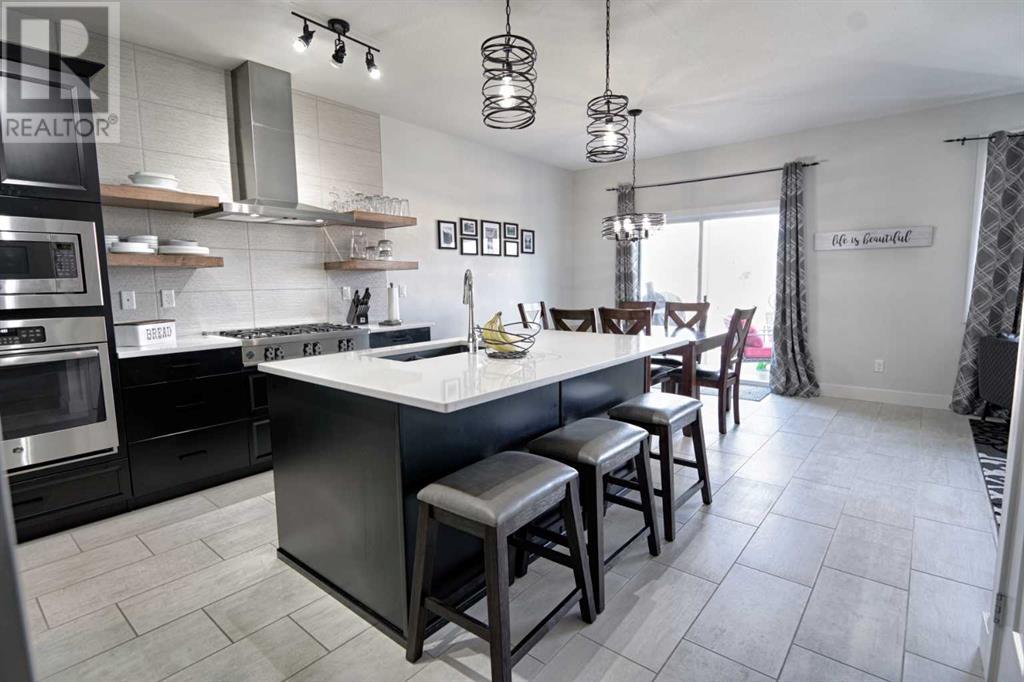 752 Coalbrook Close W
