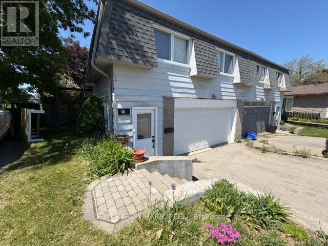91 BURBANK CRESCENT - Photo 2