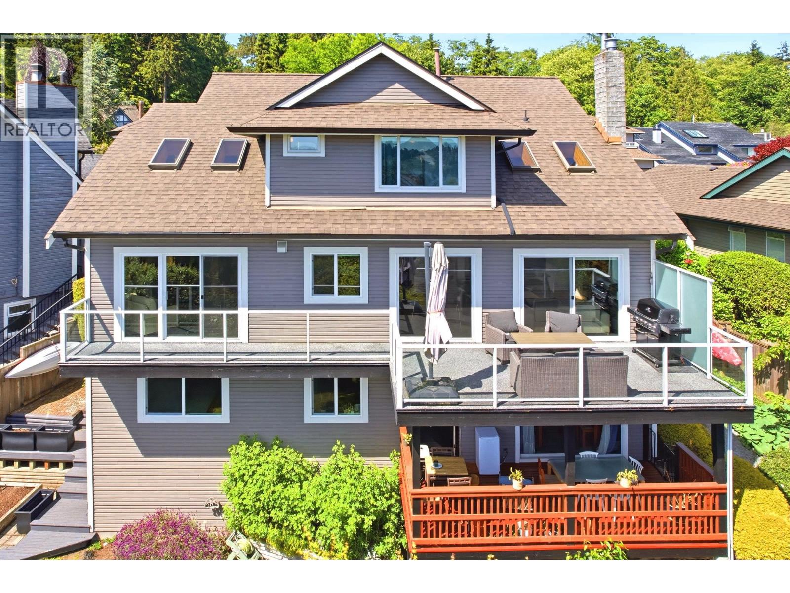 4015 CUMMINS PLACE
