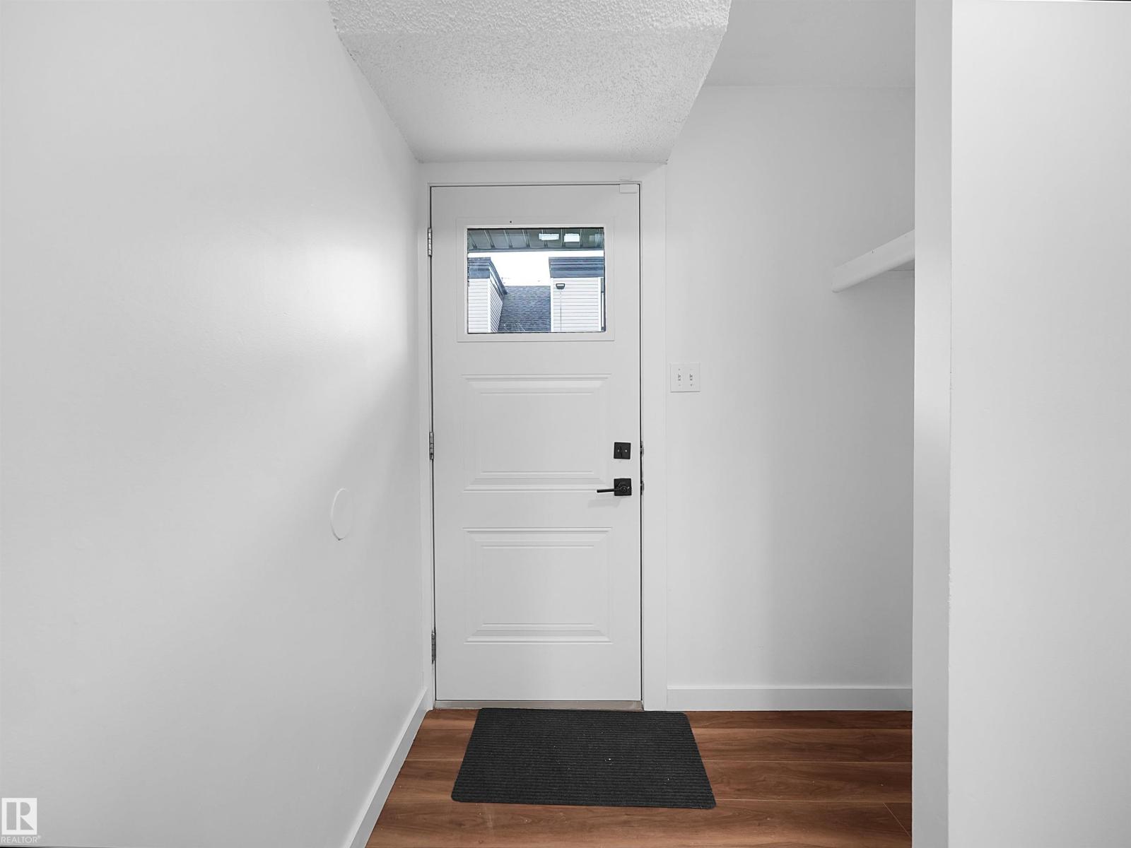 #221 11421 34 ST NW