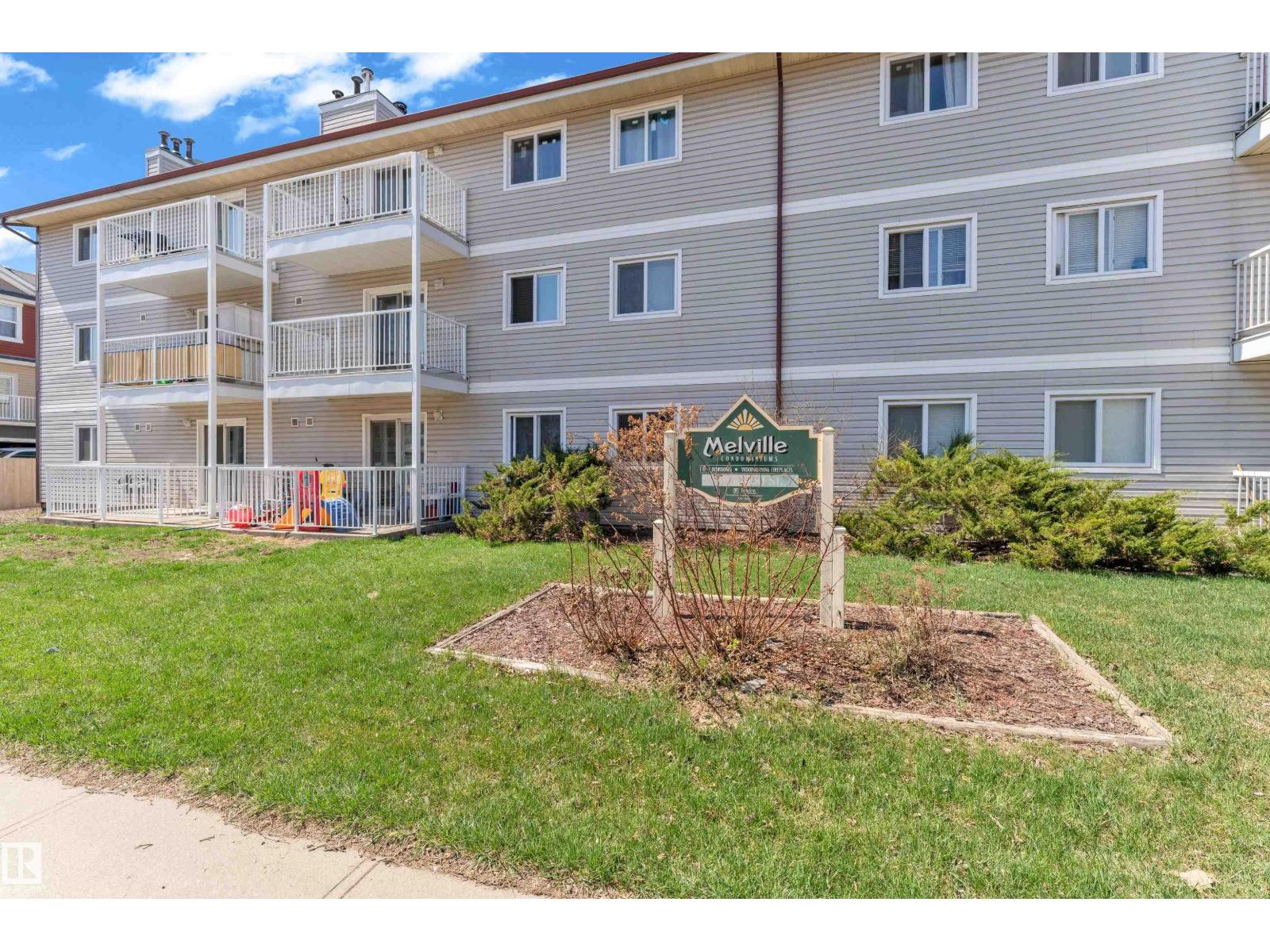 #101 10136 160 ST NW NW
