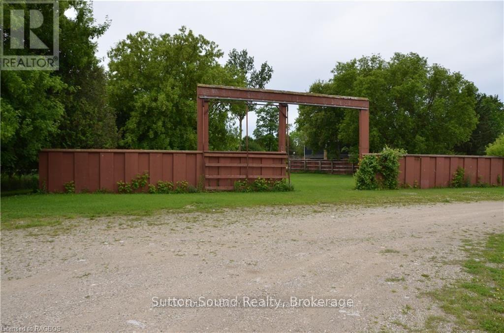 402432 GREY ROAD 4