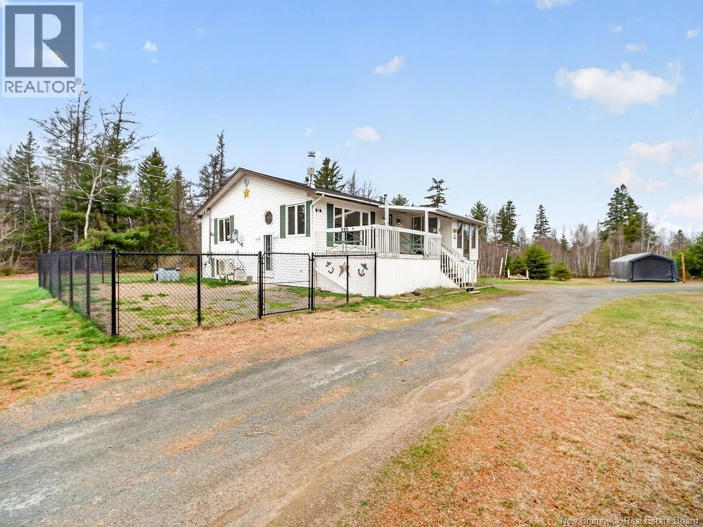 699 de la Prairie Road - Photo 3