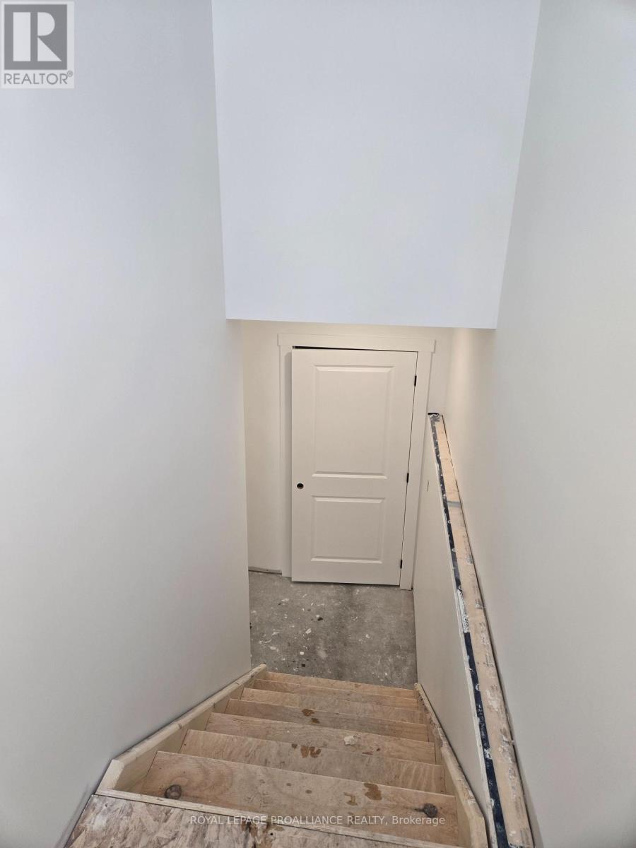 4 - 92 LYWOOD STREET