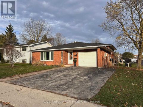 389 17TH AVENUE Hanover ON N4N3A2