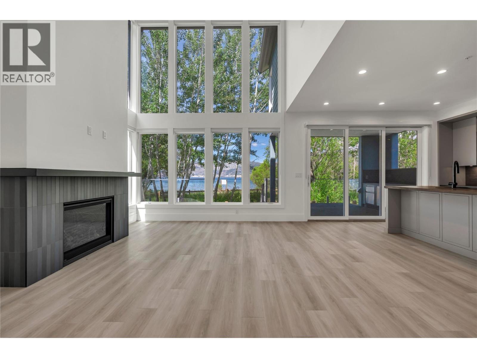 3120 Landry Crescent