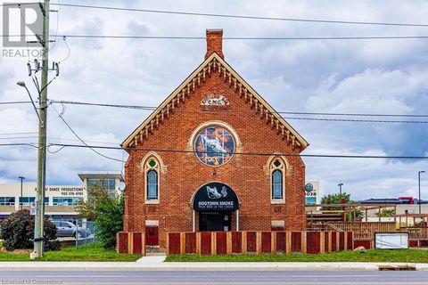 2251 RYMAL Road E Hamilton ON L8J2V8