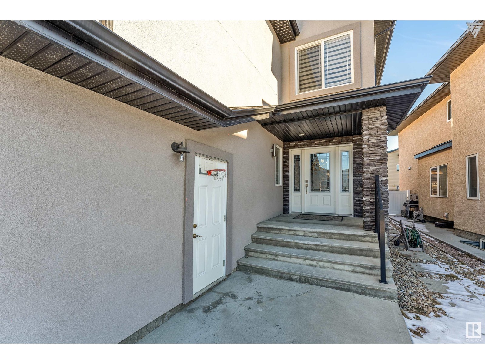 16723 61 ST NW