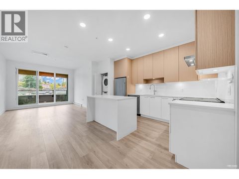 319 7599 15TH STREET Burnaby BC V3N0H9