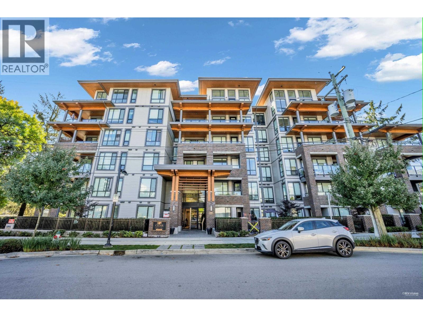 319 7599 15TH STREET