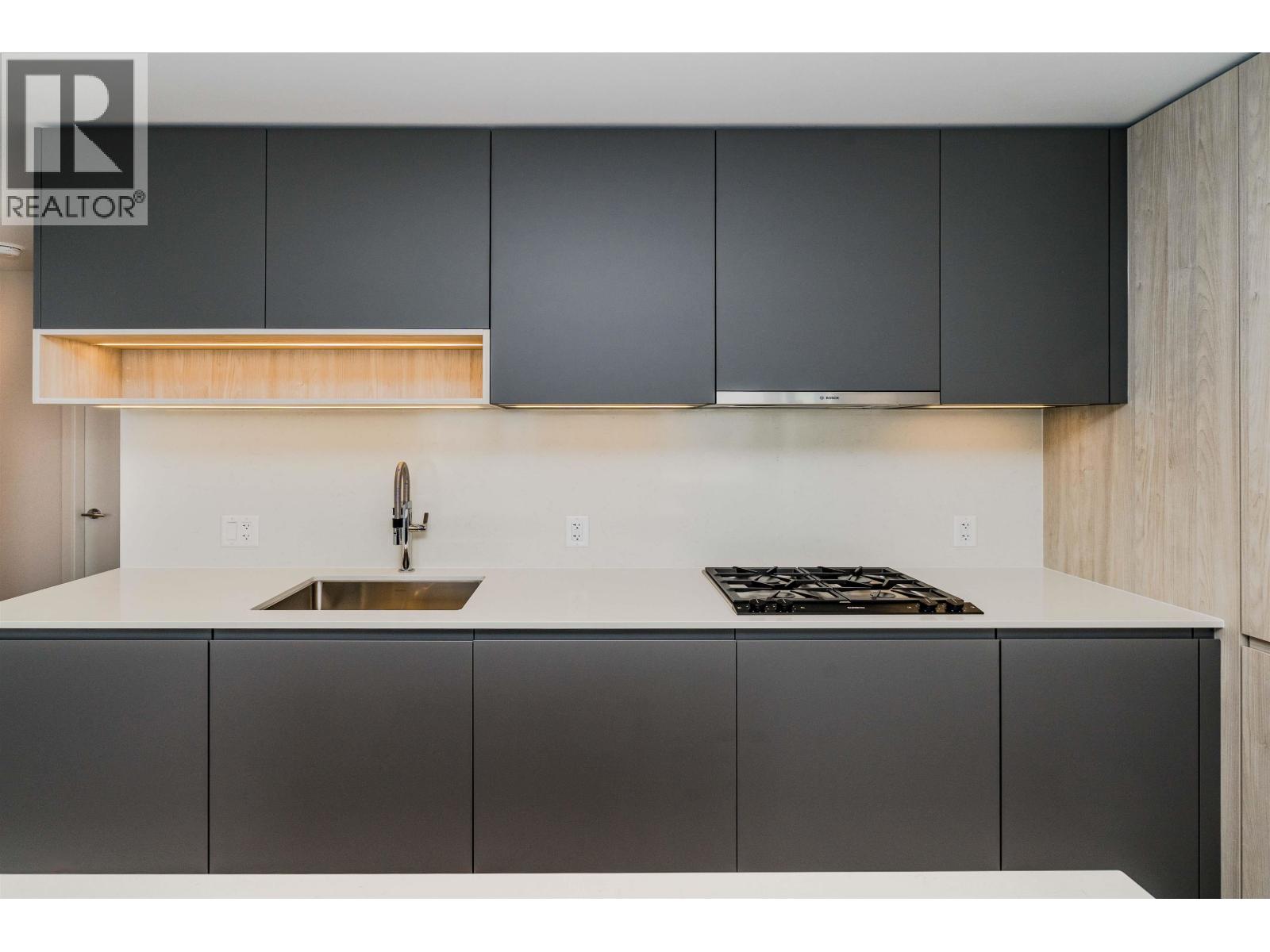 1213 6808 MINORU BOULEVARD