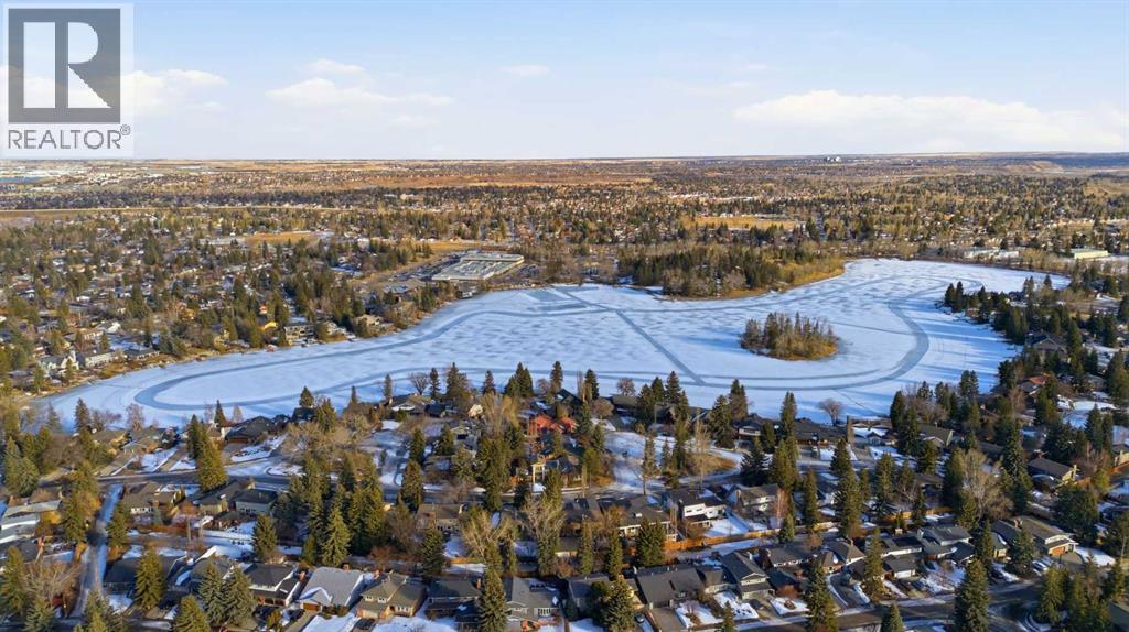 36 Lake Adams Place SE