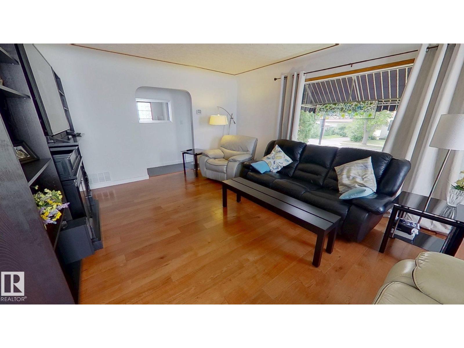 13908 117 AV NW