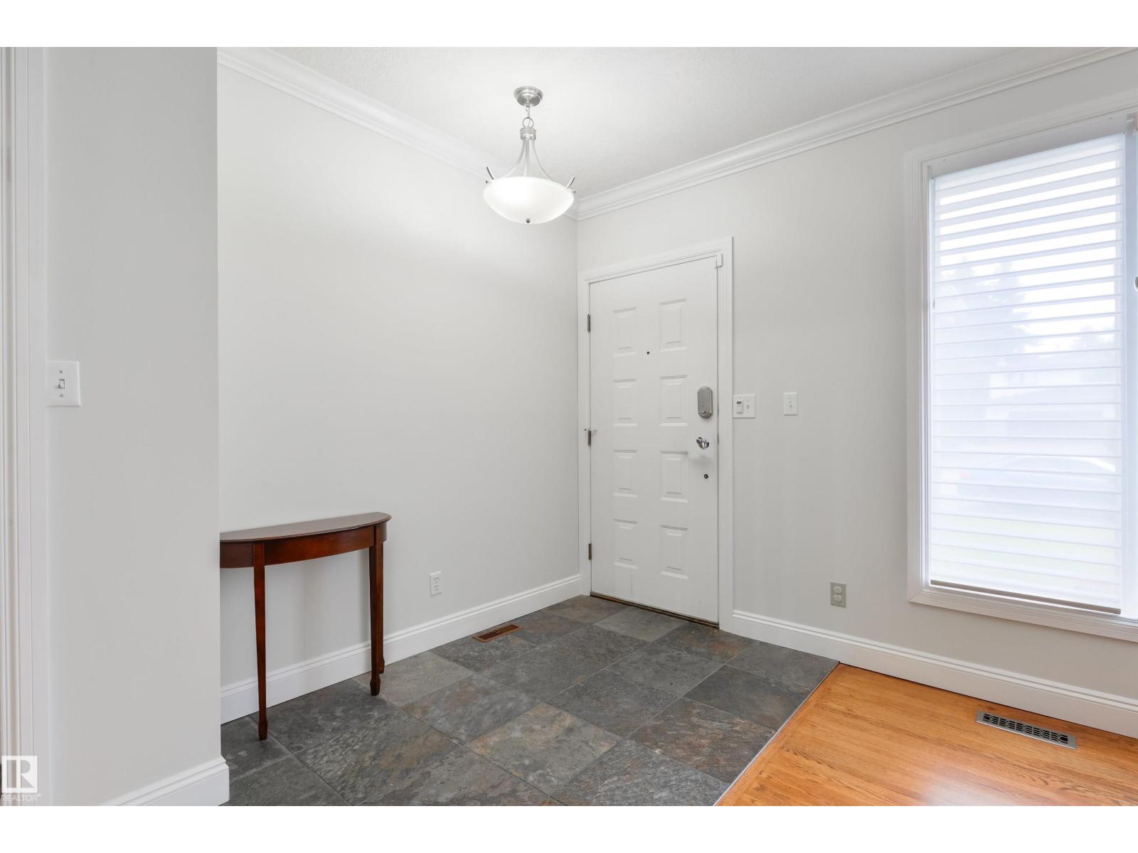 256 WESTRIDGE RD NW