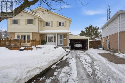 24 CATALINA COURT Kitchener ON N2M5L9