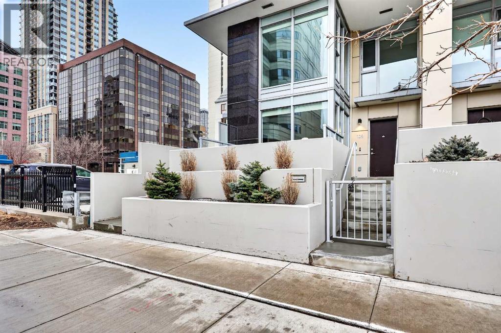 109, 1025 5 Avenue SW