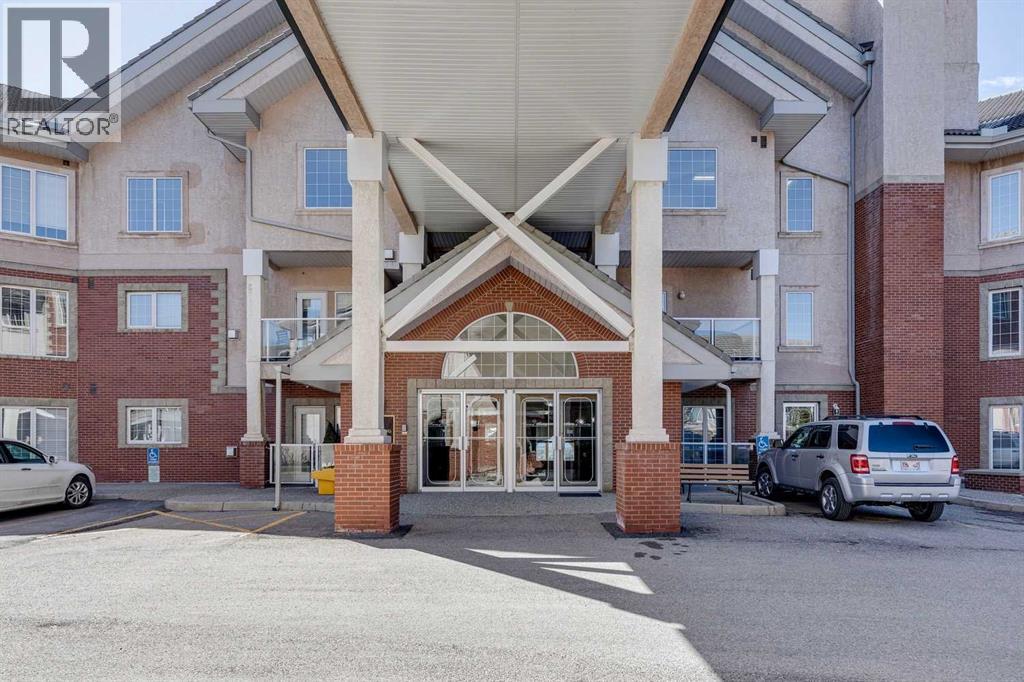 221, 223 Tuscany Springs Boulevard NW