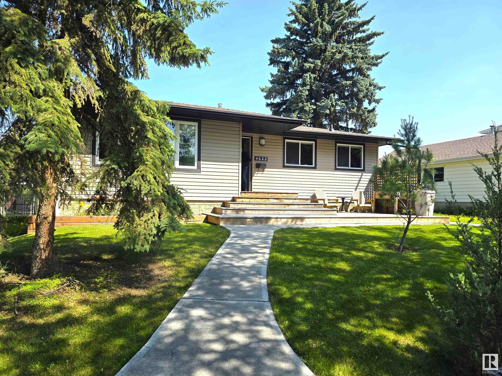 4622 114 AV NW