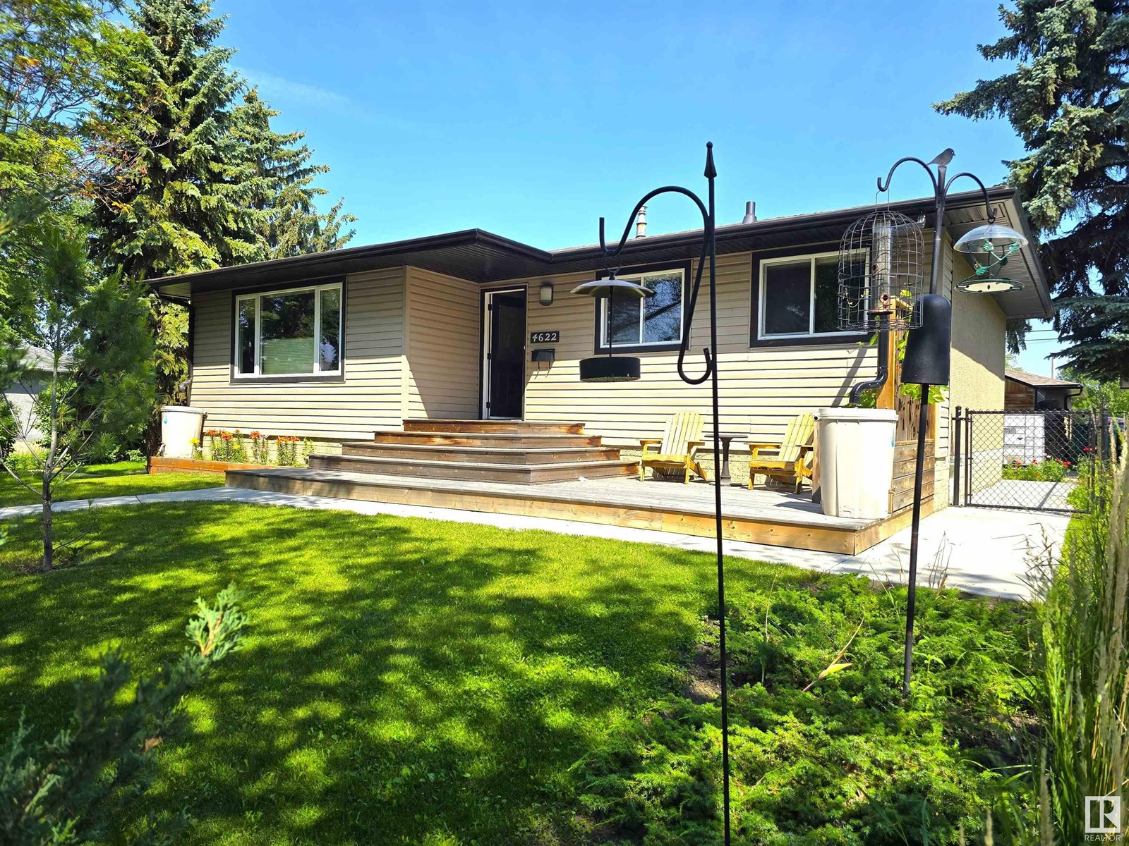 4622 114 AV NW
