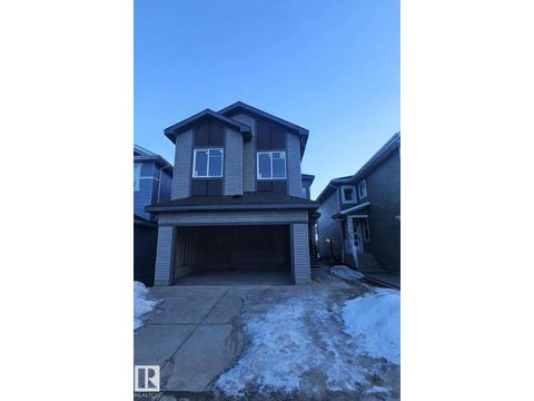 53 Blackbird Bend Fort Saskatchewan AB T8L0G6
