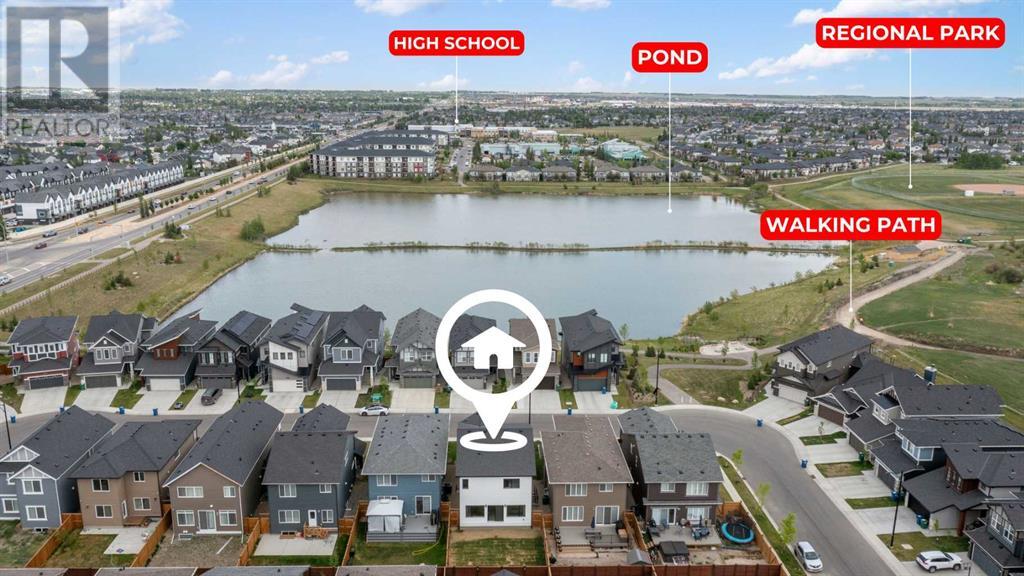 1252 Chinook Gate Bay SW