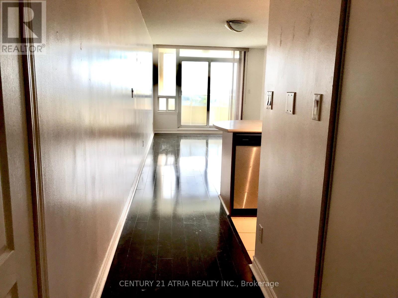 1111 - 3 REAN DRIVE