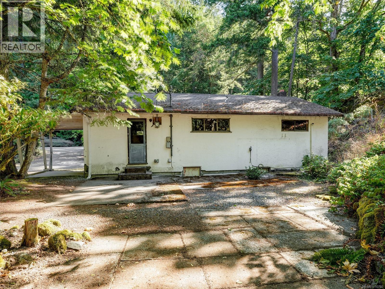 5142 West Saanich Rd
