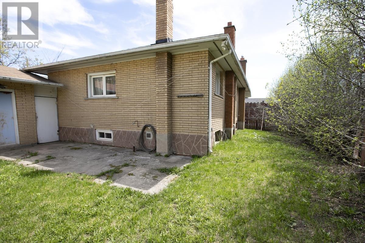 Homes for Sale Sault Ste. Marie 394 Connaught AVE